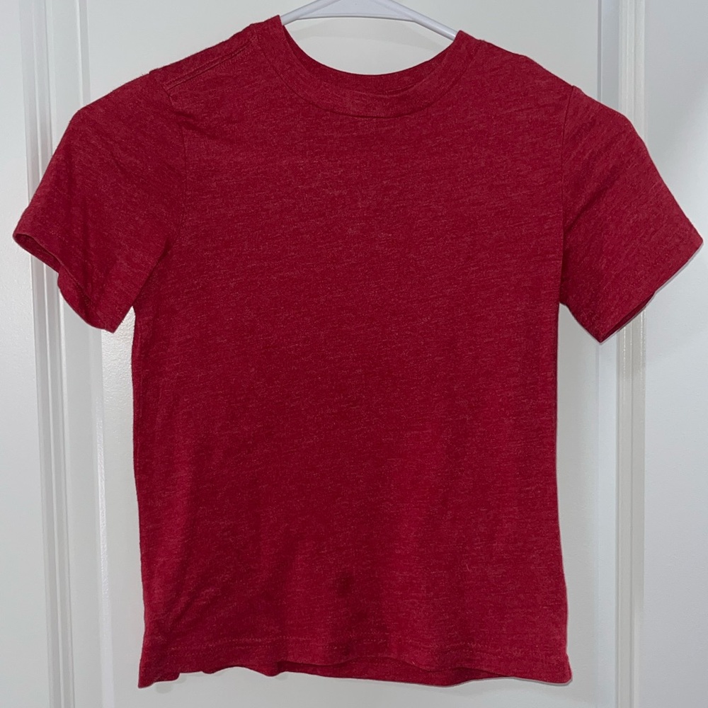 Arizona Jeans Company unisex size 6/7 gently used t-shirt.